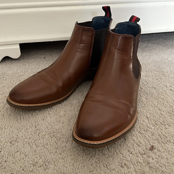 Steve Madden Chelsea boots - Picture 2 of 3